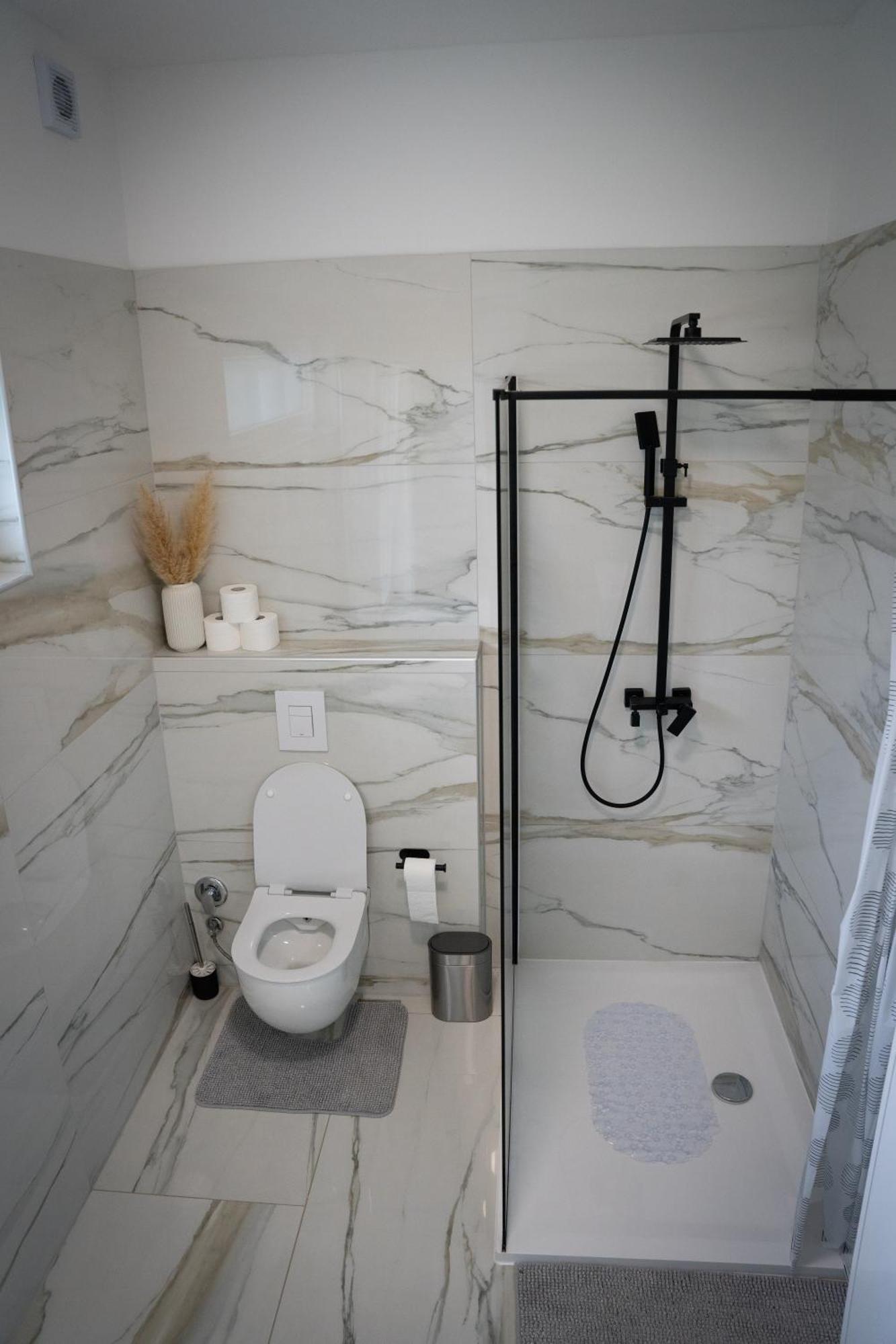 Apartment Una Laguna Bihać Exteriör bild