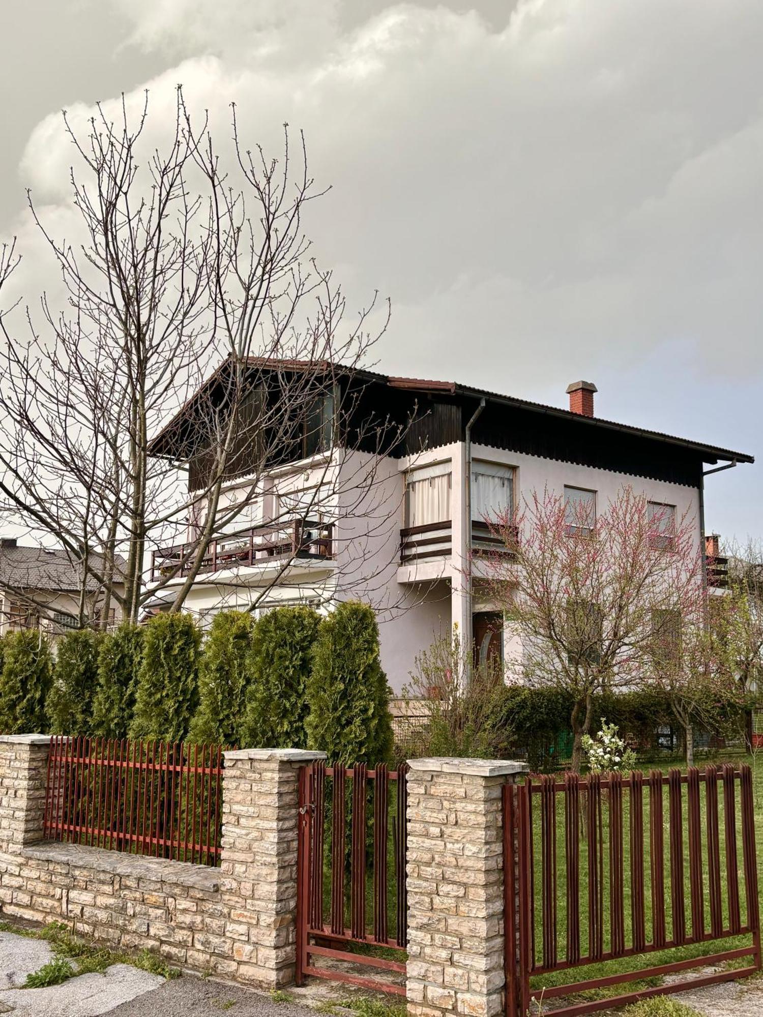 Apartment Una Laguna Bihać Exteriör bild