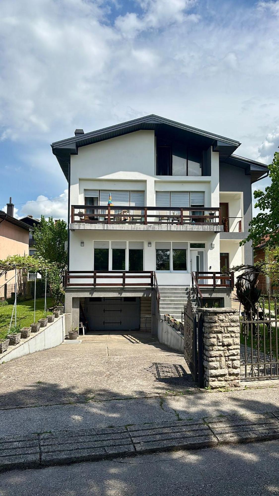 Apartment Una Laguna Bihać Exteriör bild