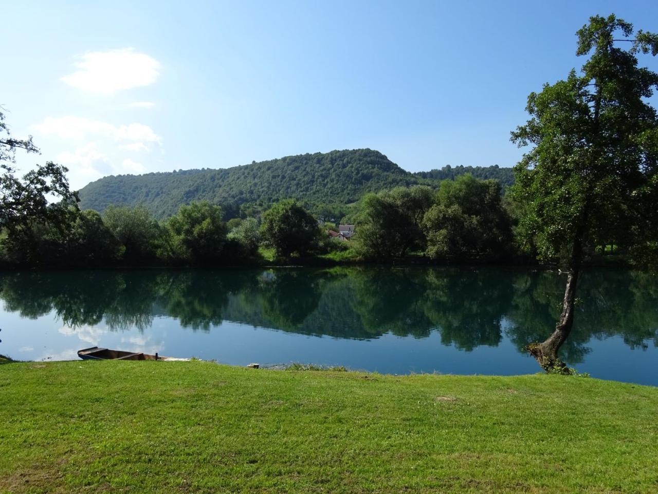 Apartment Una Laguna Bihać Exteriör bild